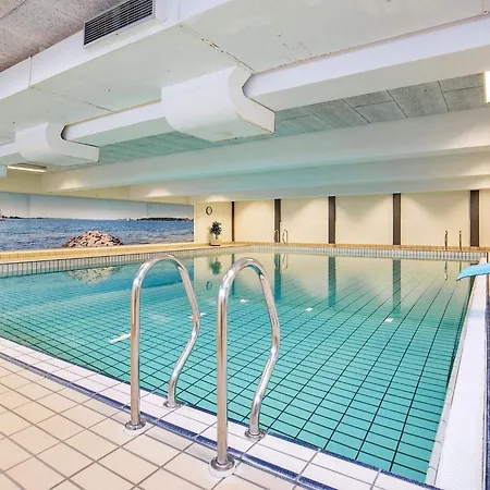 Apartamento 6 Person On A In *